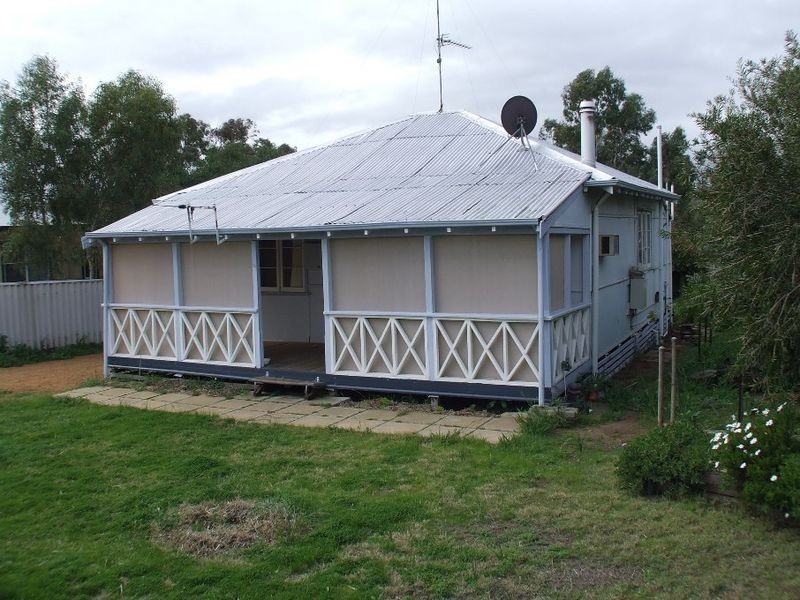 54 Grey Street, York WA 6302