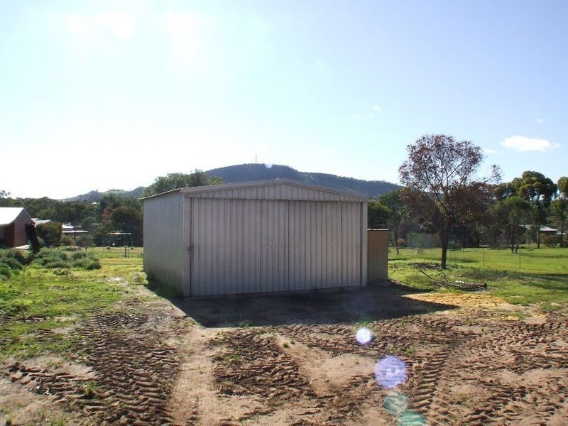 42 Osnaburg Road, York WA 6302