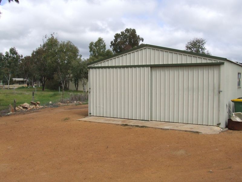 271 Avon Terrace, York WA 6302