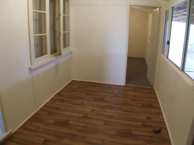 15 Thomson Street, York WA 6302