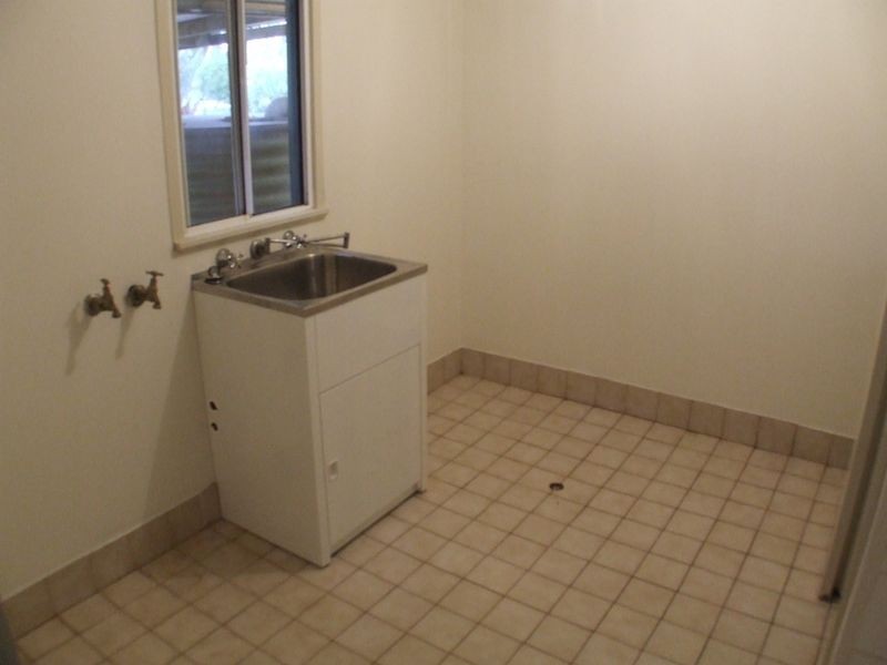 15 Thomson Street, York WA 6302