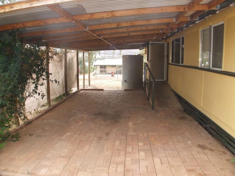 15 Thomson Street, York WA 6302