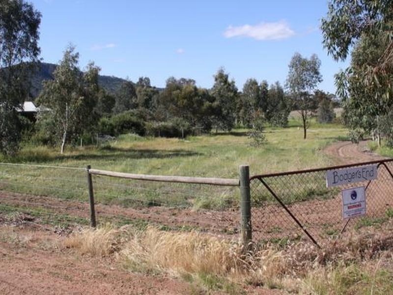 6 Osnaburg Road, York WA 6302