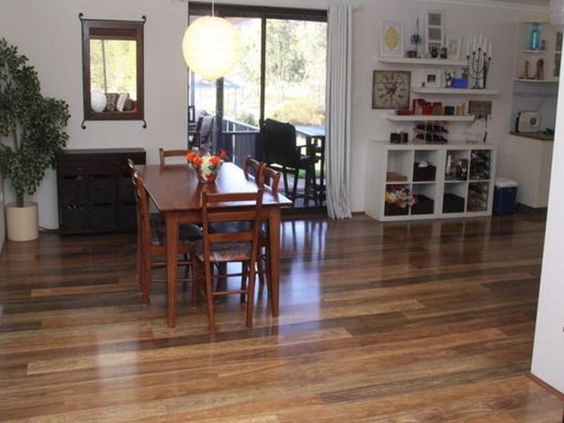 6 Osnaburg Road, York WA 6302