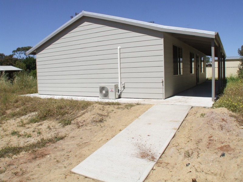 Unit 10/2 Eighth Road, York WA 6302