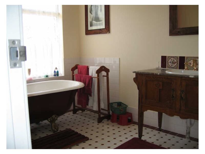 124 Herbert Road, York WA 6302