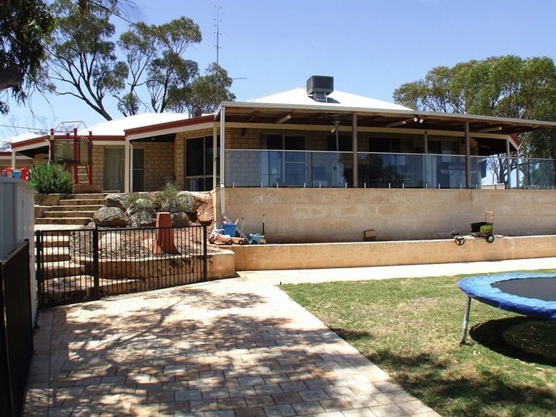 67 Ford Street, York WA 6302