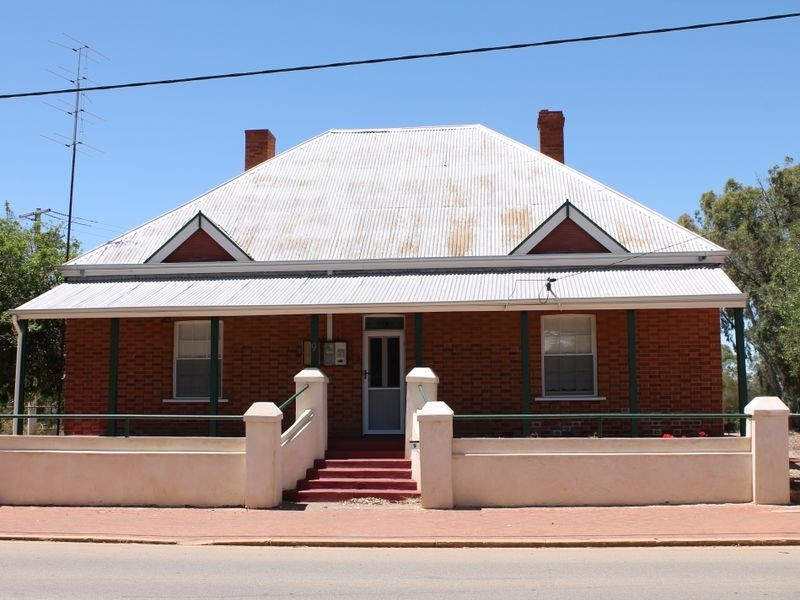 9 South Street, York WA 6302