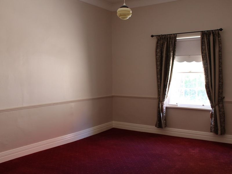 9 South Street, York WA 6302