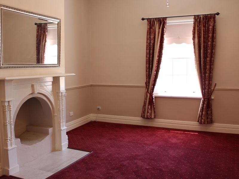 9 South Street, York WA 6302