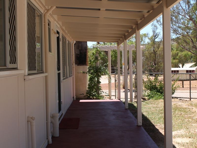 9 South Street, York WA 6302