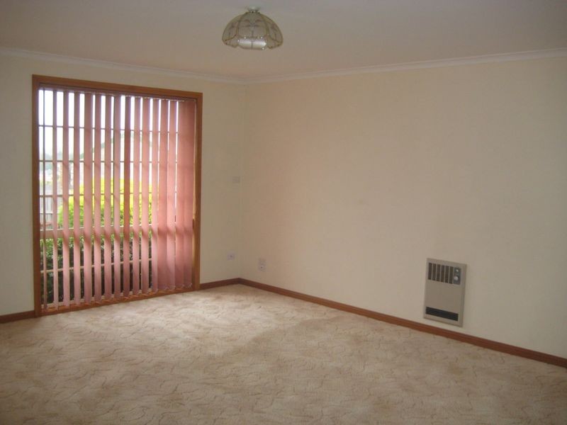 2/64 Las Vegas Drive, Prospect TAS 7250