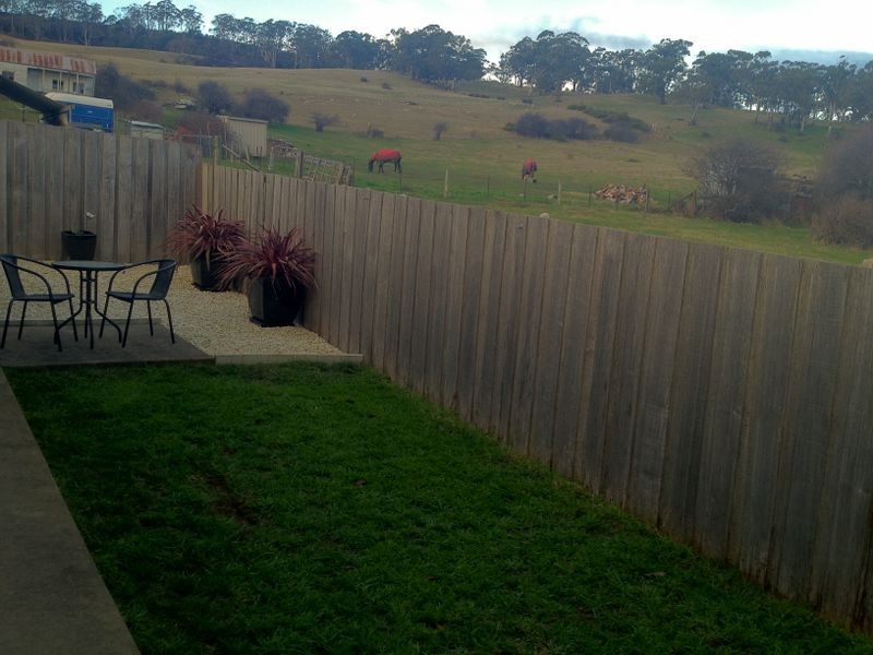 2/68 Benvenue Road, St Leonards TAS 7250