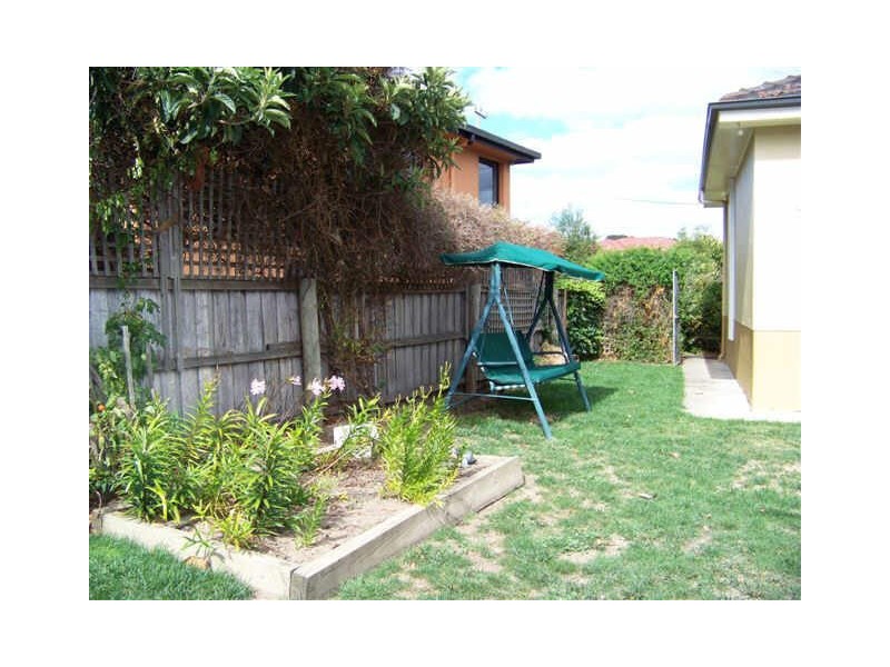 Newstead TAS 7250