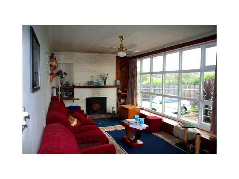 8 Alma Street, Youngtown TAS 7249