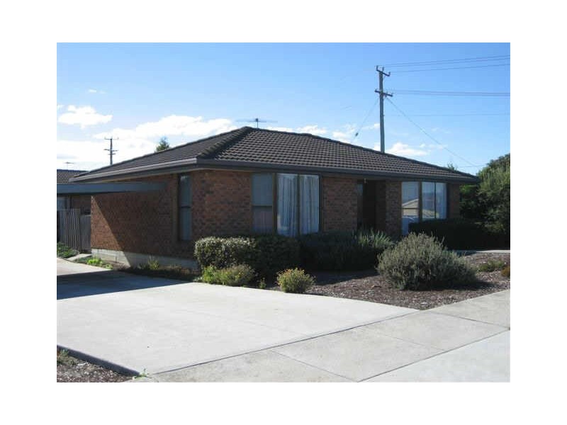 1/16 Commodore Drive, Newnham TAS 7248