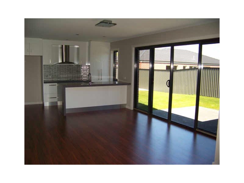 2/8 Orchard Avenue, Legana TAS 7277