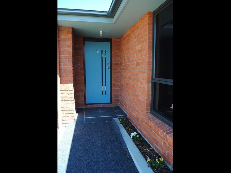1/15-17 Conway Street, Mowbray TAS 7248
