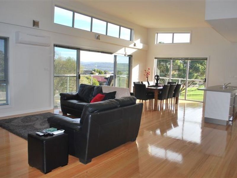 1/9 Monet Place, Newnham TAS 7248