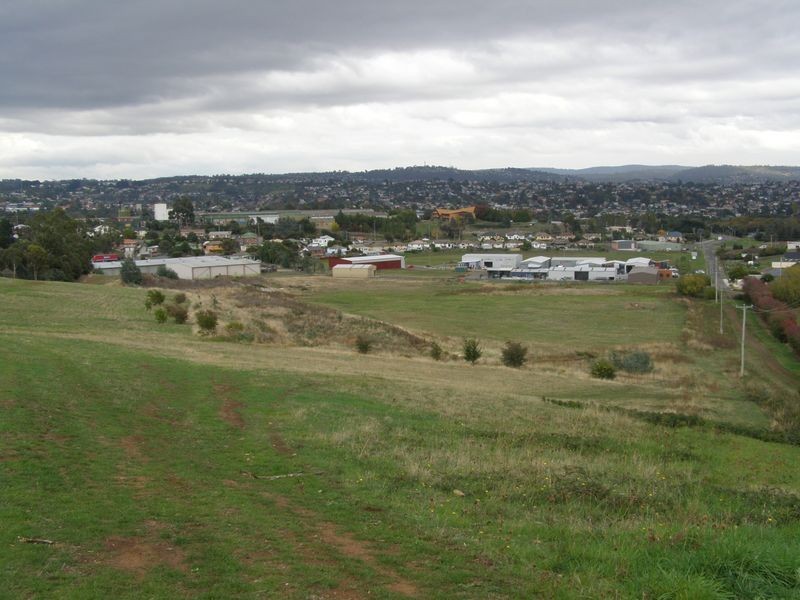 Waverley TAS 7250
