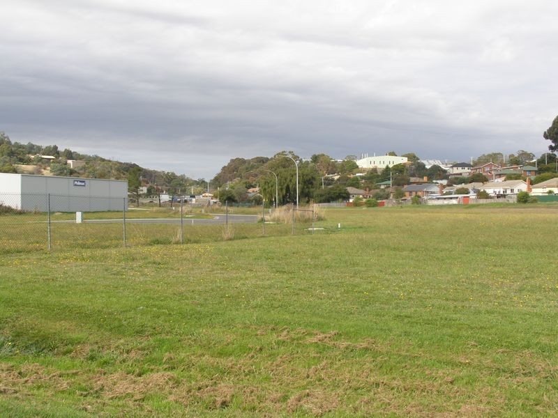 Waverley TAS 7250