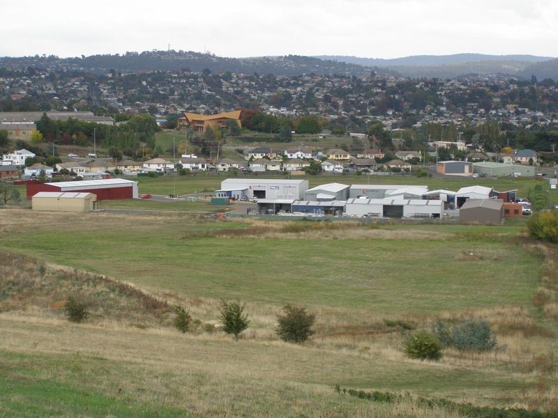 Waverley TAS 7250