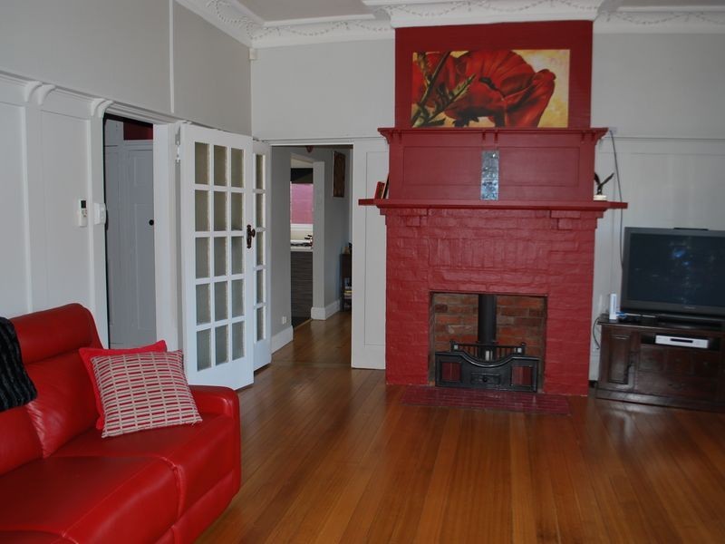Newstead TAS 7250