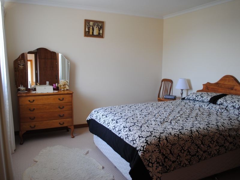 11 Ellison Street, Newstead TAS 7250