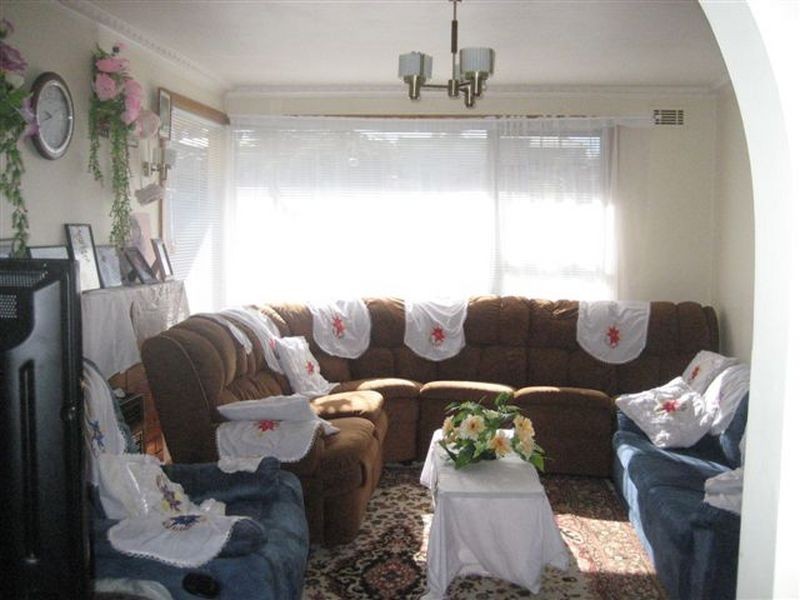 17 Meadowbank Road, Newnham TAS 7248