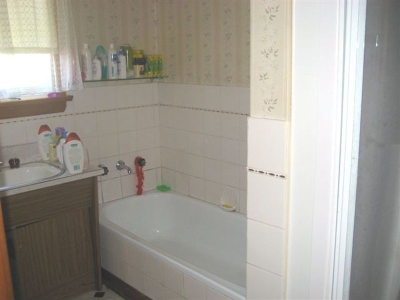 17 Meadowbank Road, Newnham TAS 7248