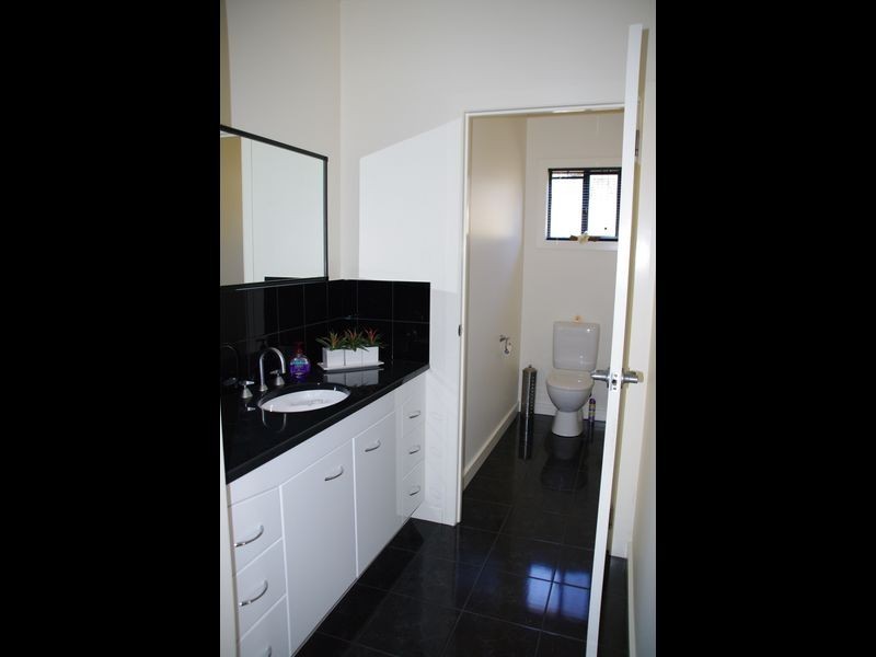 4 Collins Street, Perth TAS 7300