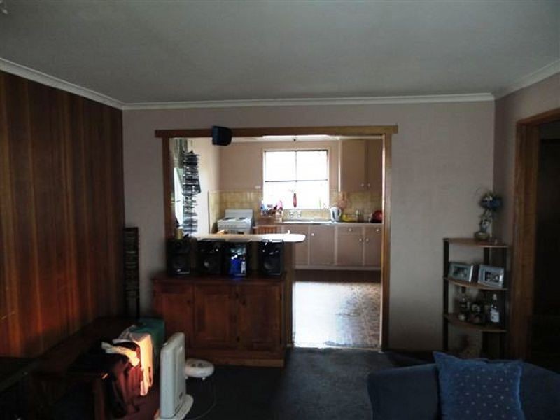 28 Pioneer Parade, Ravenswood TAS 7250