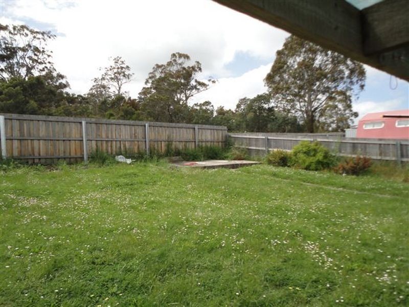 28 Pioneer Parade, Ravenswood TAS 7250