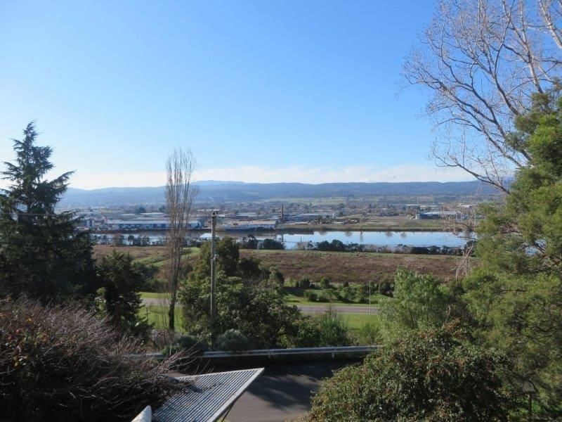 11 Forest Road, Trevallyn TAS 7250