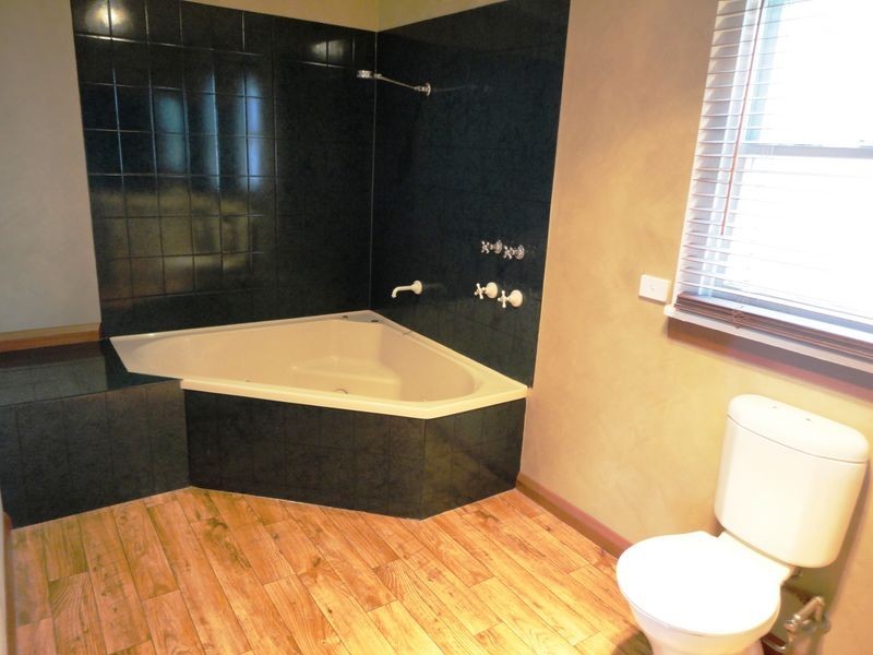 4 Woolven Street, Youngtown TAS 7249