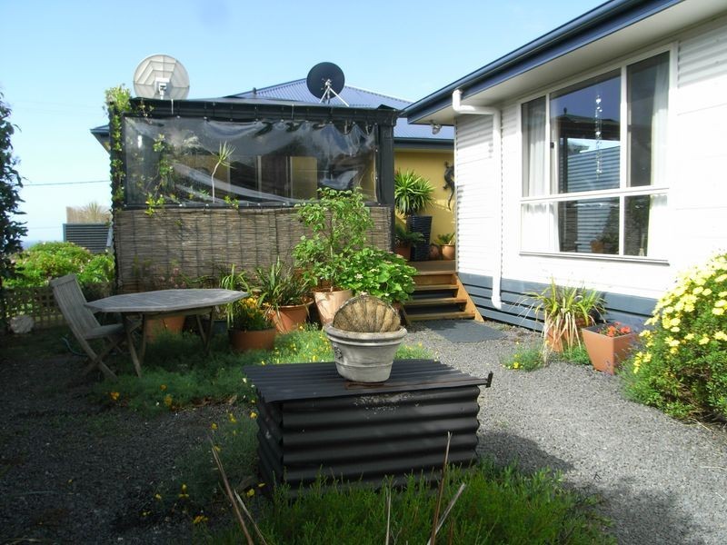 33 Ocean View Drive, Greens Beach TAS 7270