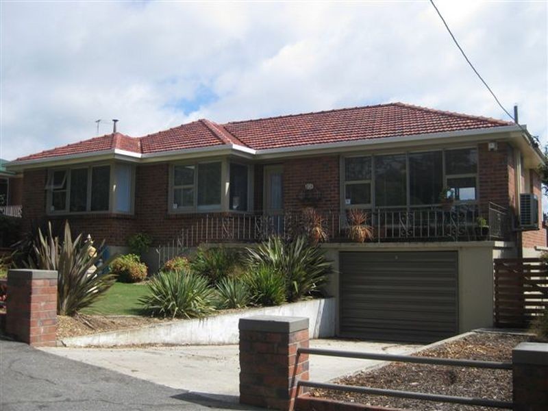 16 Kootara Place, Trevallyn TAS 7250