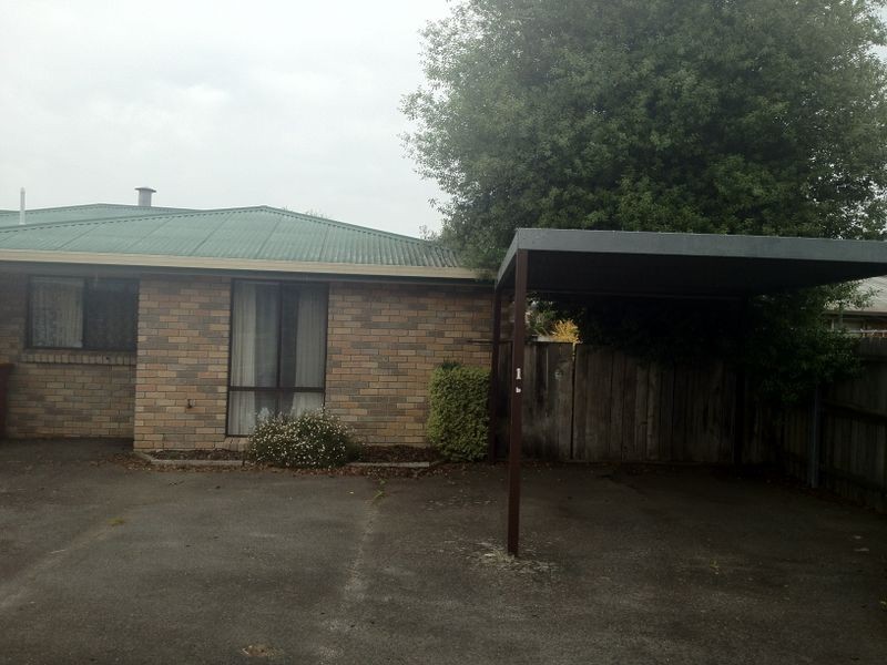 1 / 13 Newnham Court, Newnham TAS 7248