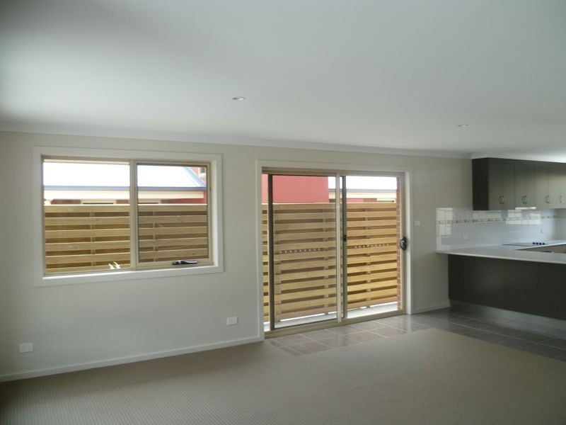 2 / 1 Corella Drive, Legana TAS 7277