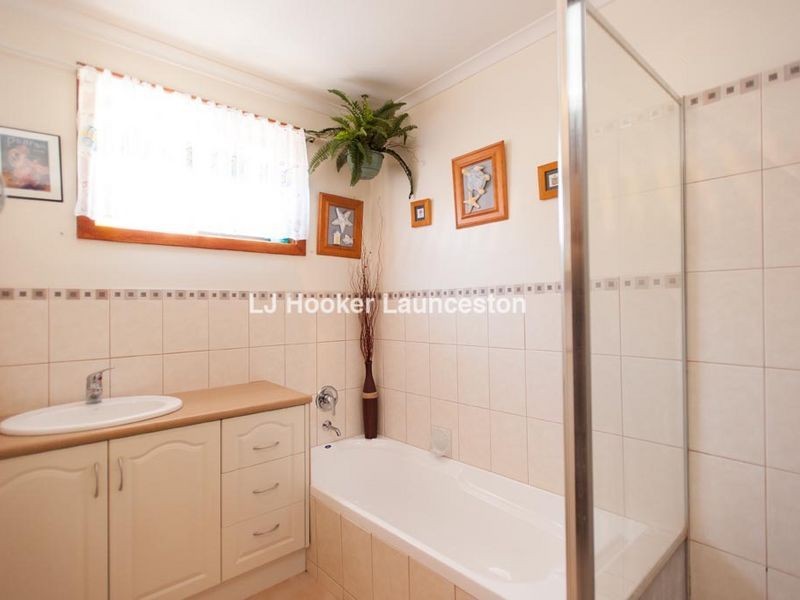 52 Country Club Avenue, Prospect Vale TAS 7250