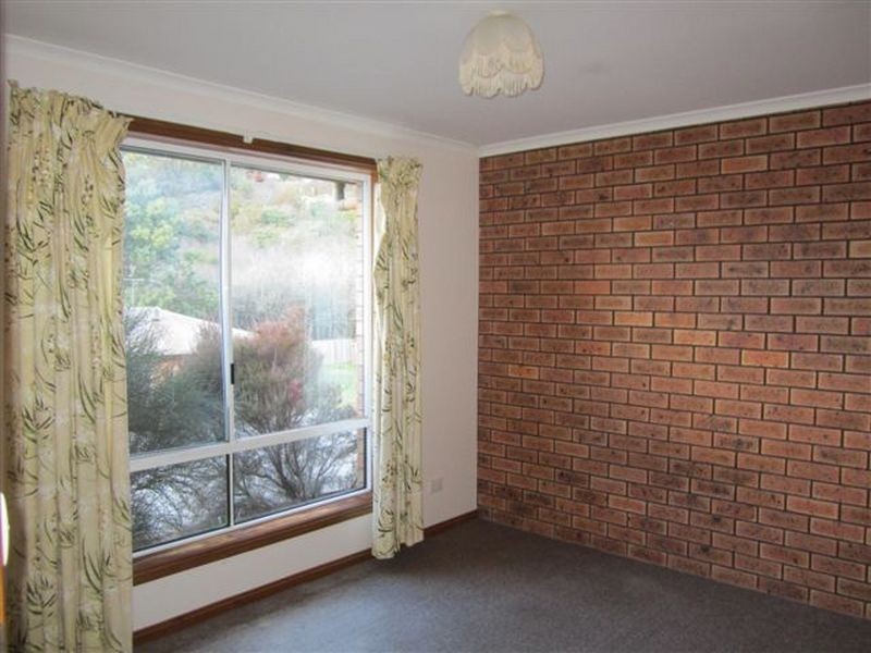 9/26 Tasman Highway, St Leonards TAS 7250
