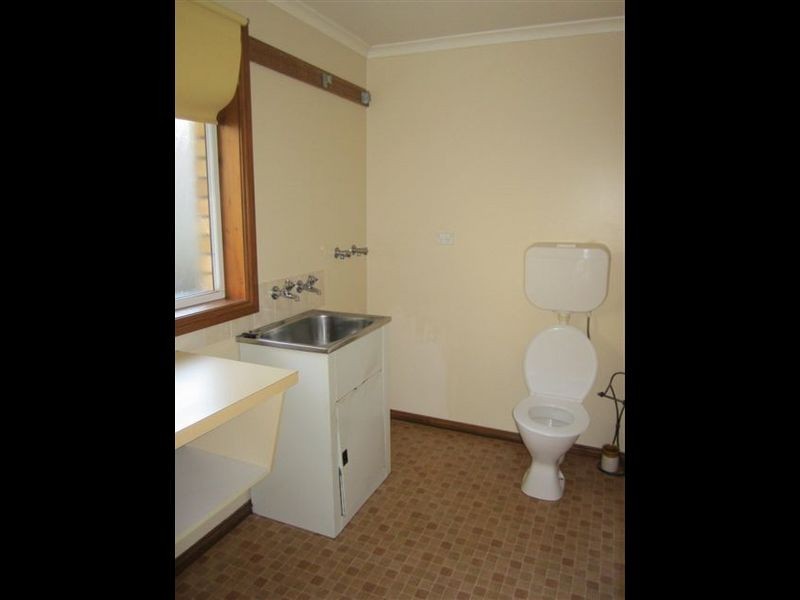 9/26 Tasman Highway, St Leonards TAS 7250
