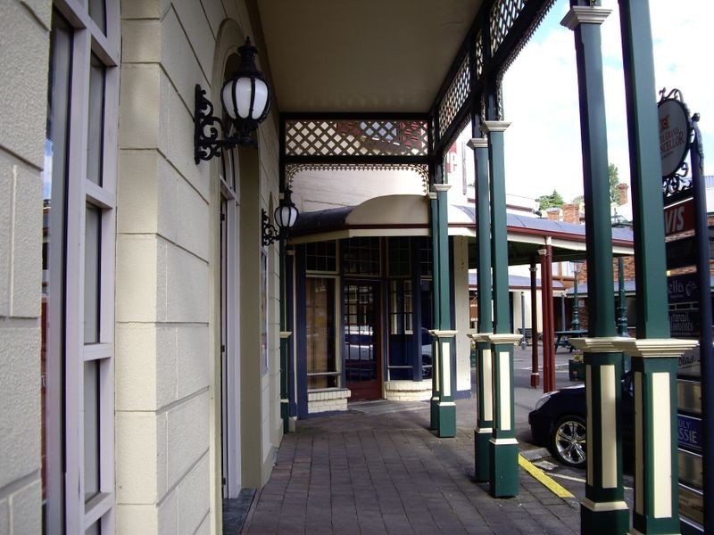 23/ Yorktown Square, Launceston TAS 7250