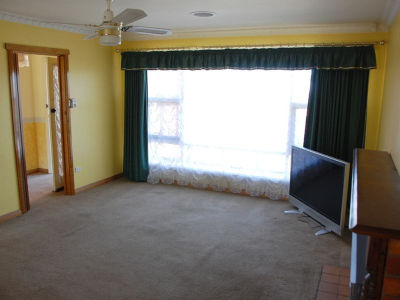 7 Cedar Street, Newnham TAS 7248