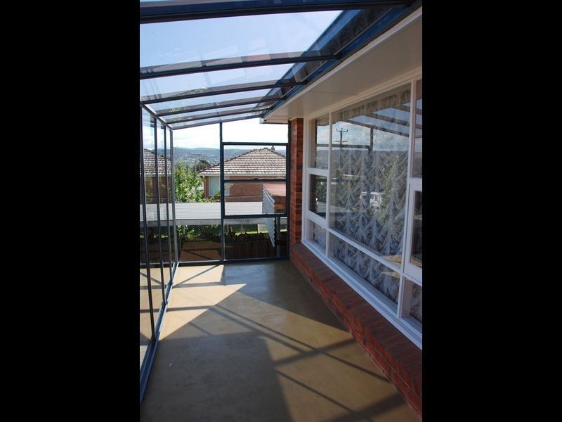 7 Cedar Street, Newnham TAS 7248