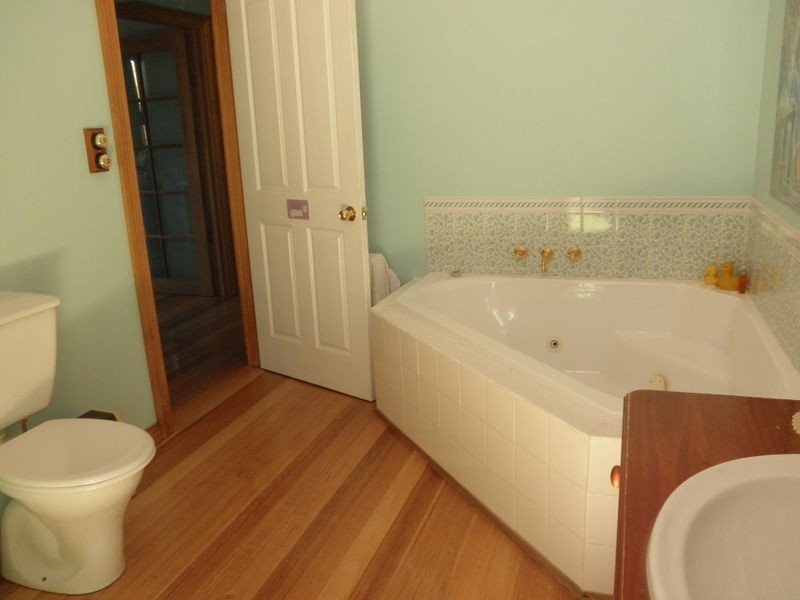 60 Gravelly Beach Road, Blackwall TAS 7275