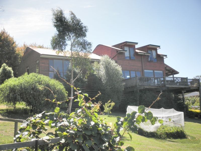 60 Gravelly Beach Road, Blackwall TAS 7275