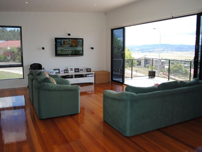 13 Chevron Place, Riverside TAS 7250