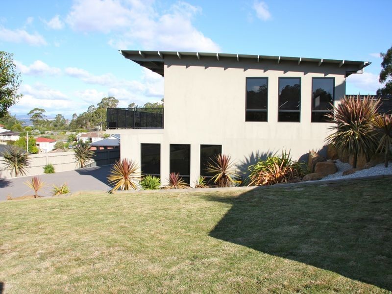 13 Chevron Place, Riverside TAS 7250
