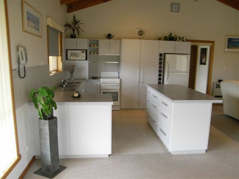 1 Kitchener Avenue, Beauty Point TAS 7270